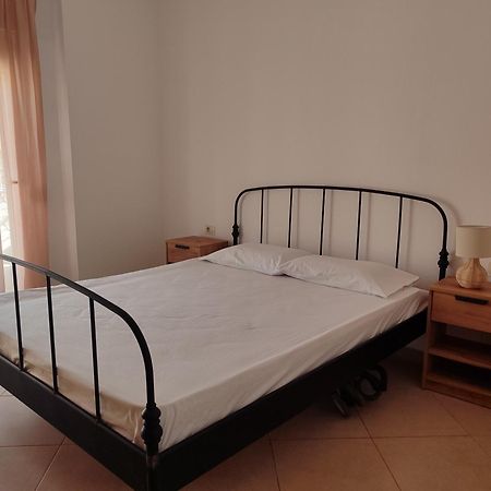 Seaview Apartment Detjoni Sarandë Exteriör bild
